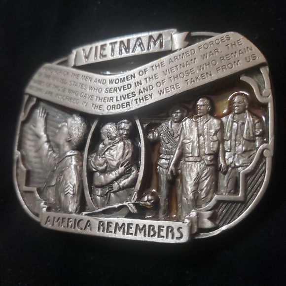 Vintage 1992 C+J Vietnam America Remembers Pewter Belt Buckle CJ1565 - Picture 14 of 15